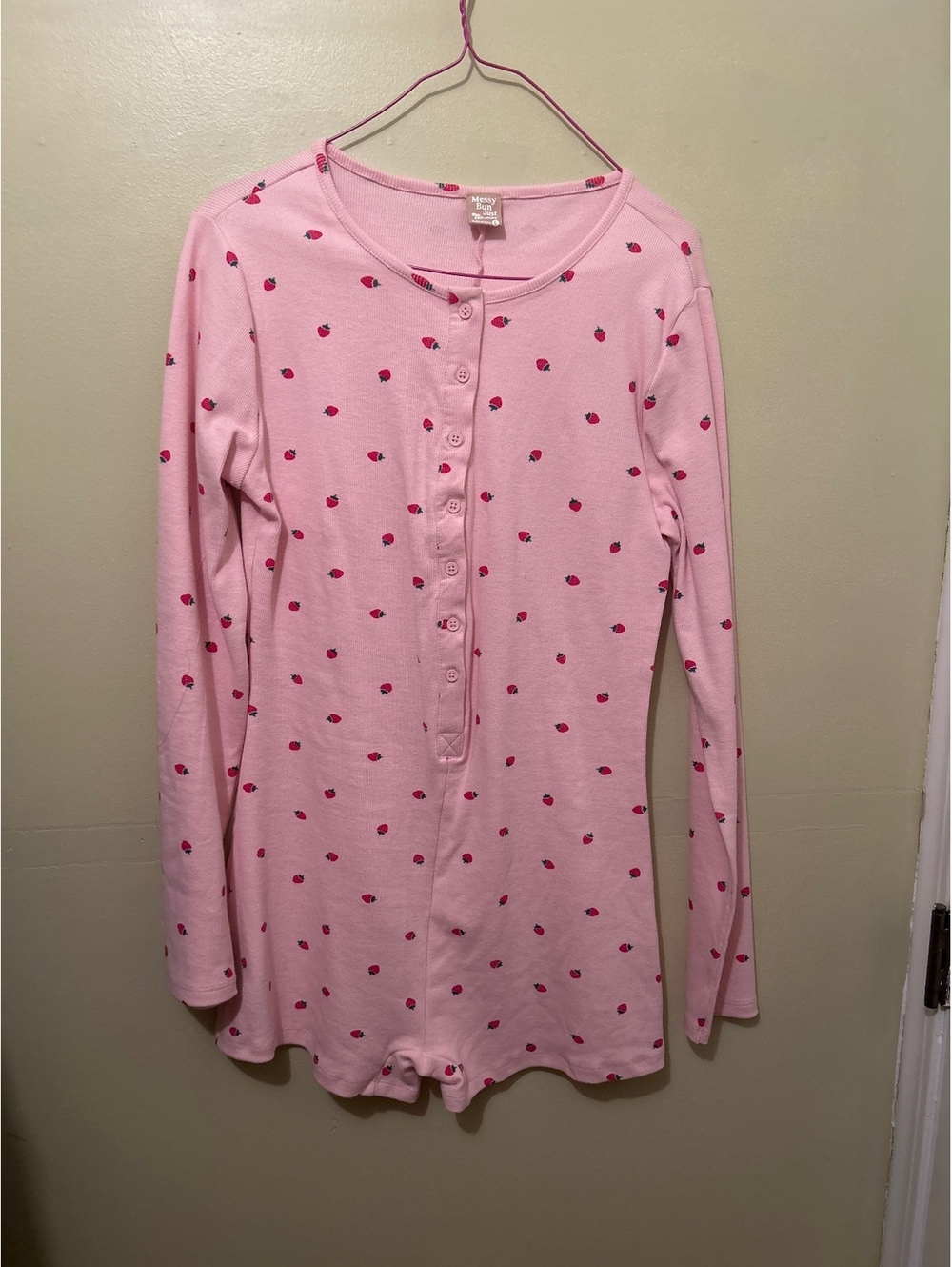 Messy Bun Just Chillin Pink Long Sleeve Buttoned Romper Size L
